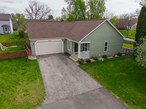 2022 North Aspen Drive Woodstock IL 60098