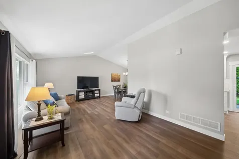 5S742 Meadow Lake Drive Naperville IL 60540