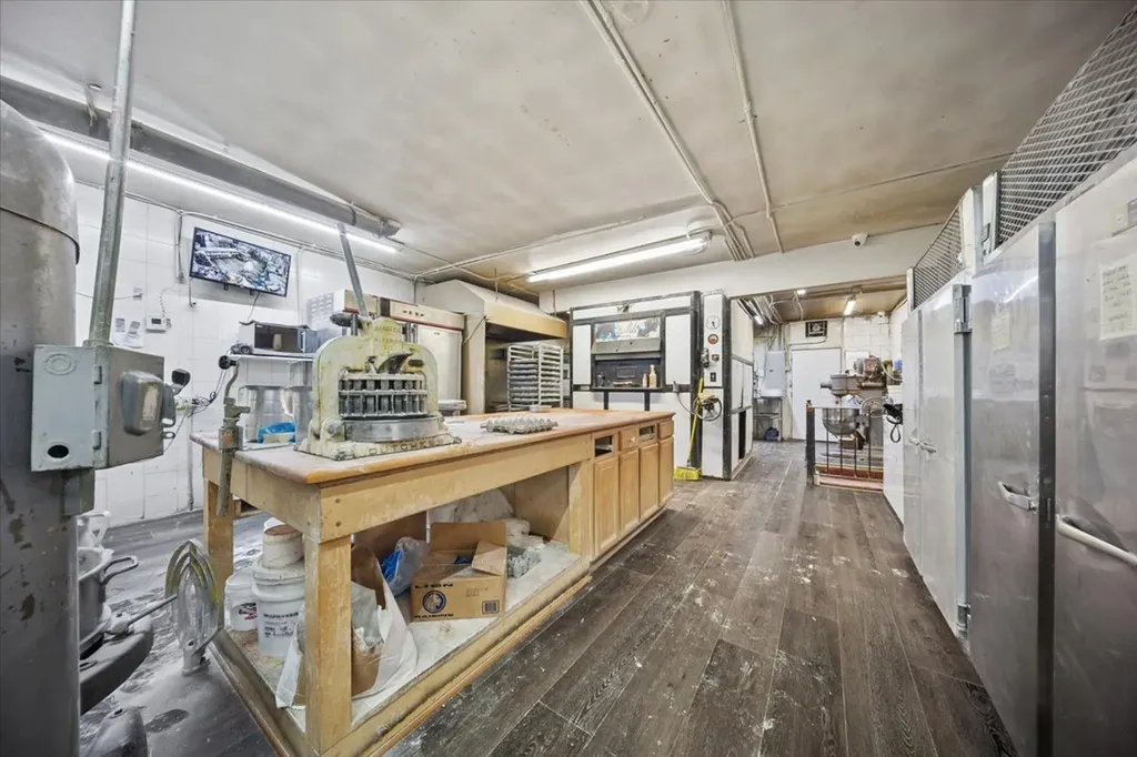 2702 West Cermak Road Chicago IL 60608