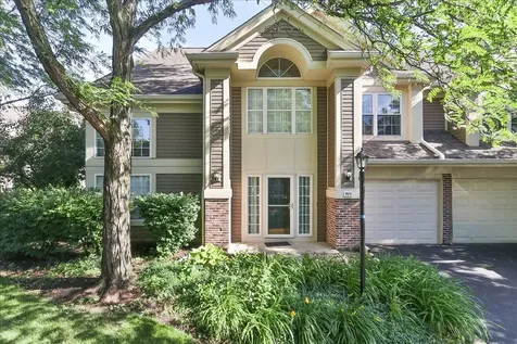 725 Deep Wood Court Elk Grove Village IL 60007