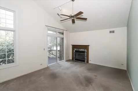 725 Deep Wood Court Elk Grove Village IL 60007