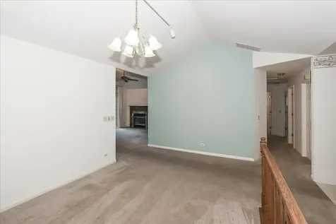 725 Deep Wood Court Elk Grove Village IL 60007