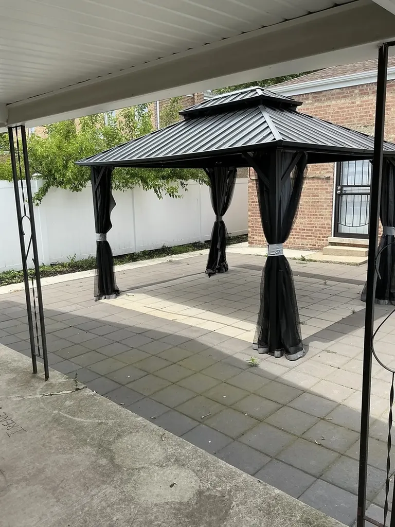 353 East 90th Street Chicago IL 60619