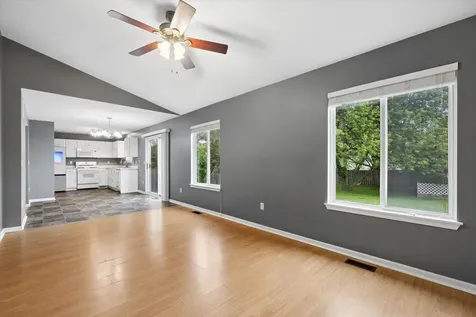 2070 Whitmore Drive Romeoville IL 60446