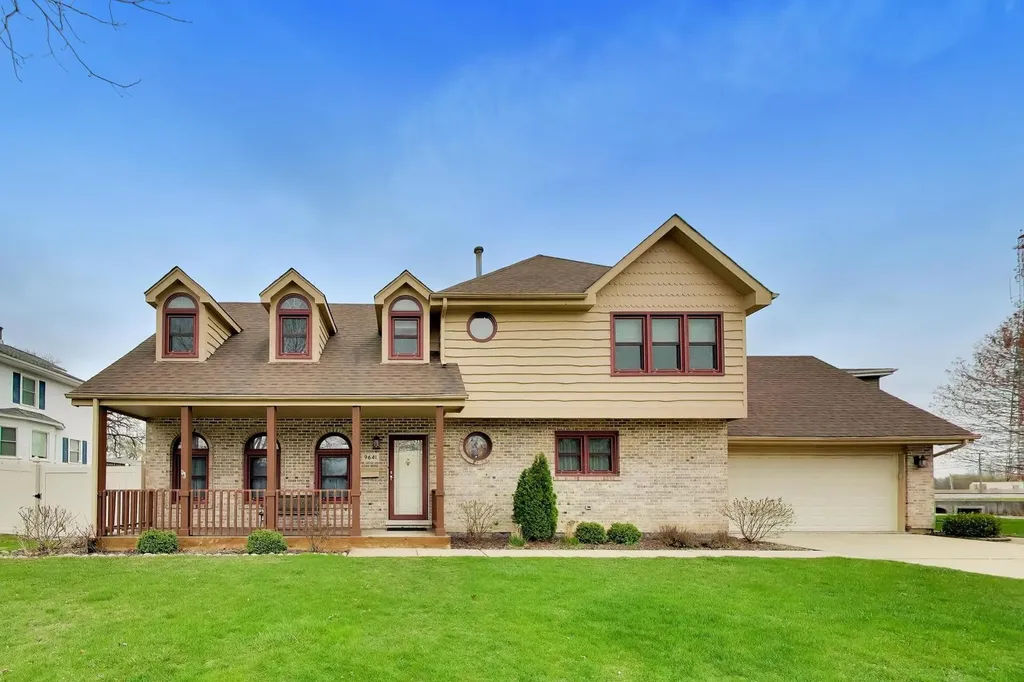 9641 East Shore Drive Oak Lawn IL 60453