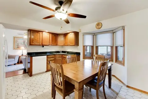 9641 East Shore Drive Oak Lawn IL 60453
