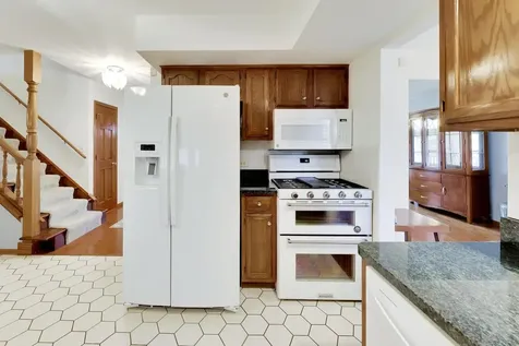 9641 East Shore Drive Oak Lawn IL 60453