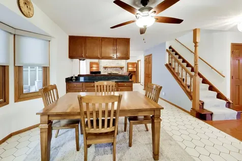 9641 East Shore Drive Oak Lawn IL 60453