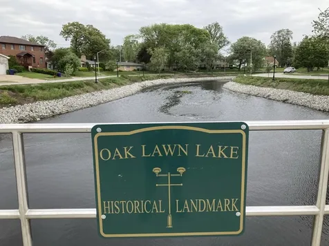 9641 East Shore Drive Oak Lawn IL 60453