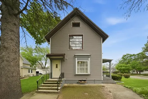 1003 Saint John Street Elgin IL 60120