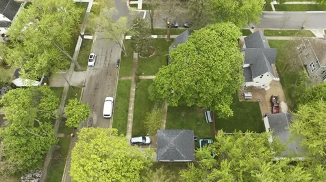 1003 Saint John Street Elgin IL 60120