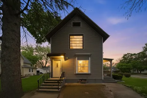 1003 Saint John Street Elgin IL 60120