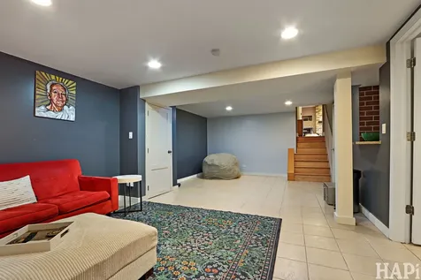 725 Buffalo Circle Carol Stream IL 60188