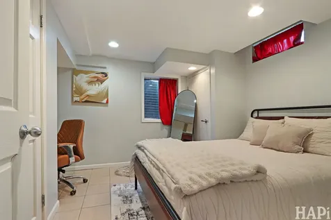 725 Buffalo Circle Carol Stream IL 60188