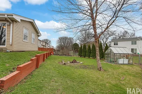 725 Buffalo Circle Carol Stream IL 60188