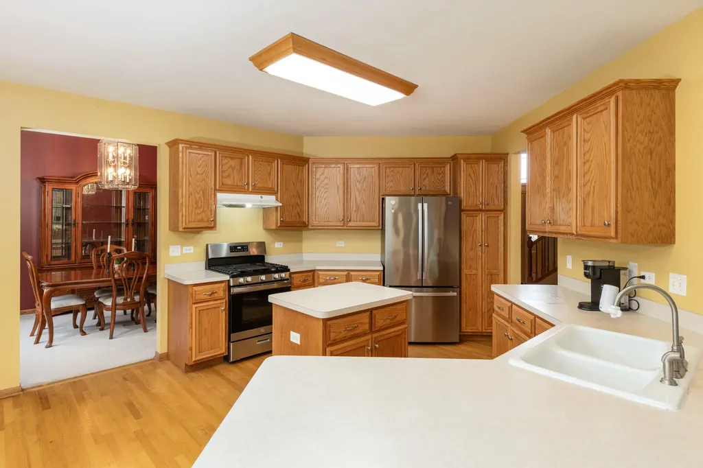 1340 Witham Lane Woodridge IL 60517