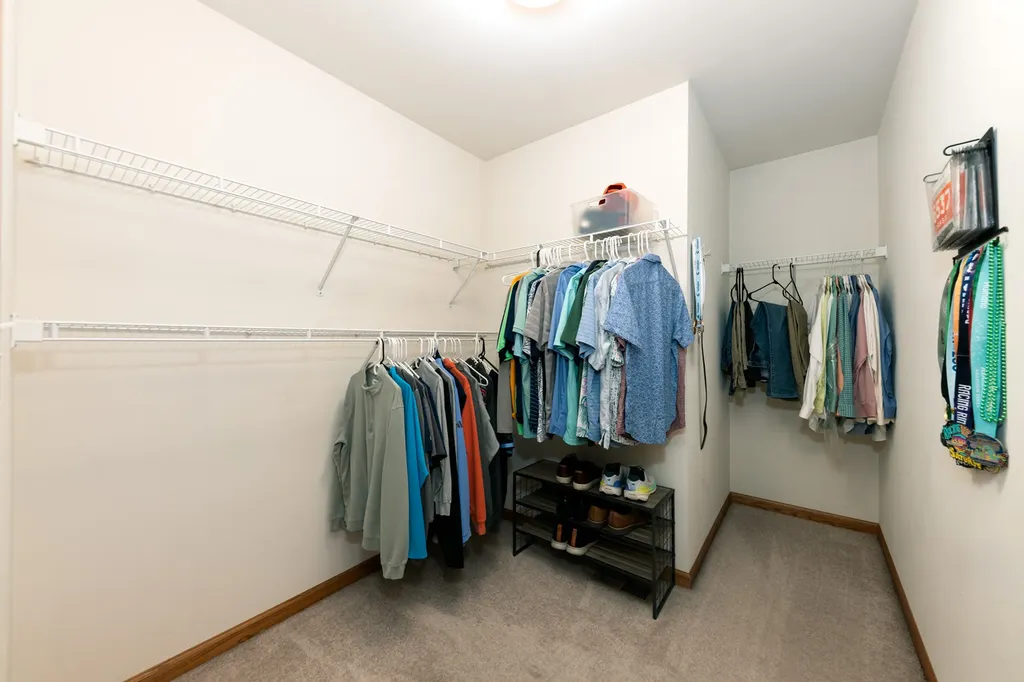1340 Witham Lane Woodridge IL 60517