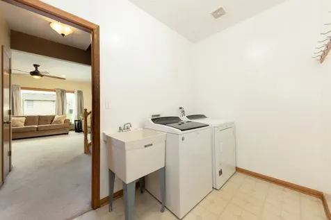 1340 Witham Lane Woodridge IL 60517