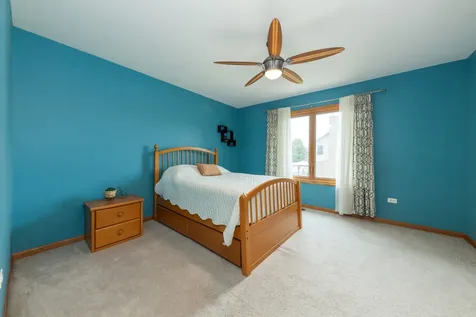 1340 Witham Lane Woodridge IL 60517