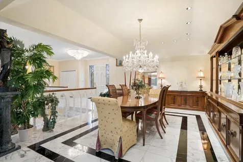 534 Plymouth Court Frankfort IL 60423