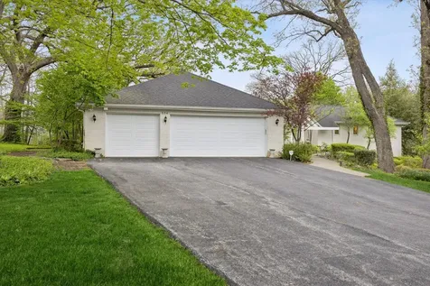 534 Plymouth Court Frankfort IL 60423