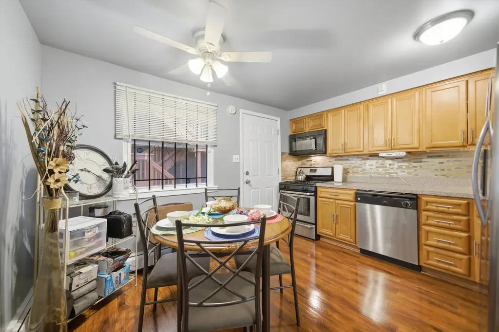 6950 South Cregier Avenue Chicago IL 60649
