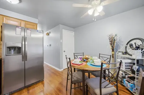 6950 South Cregier Avenue Chicago IL 60649
