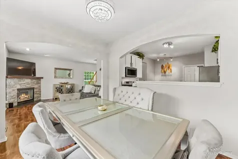 1070 Lily Field Lane Bolingbrook IL 60440