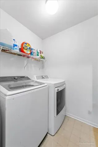 1070 Lily Field Lane Bolingbrook IL 60440