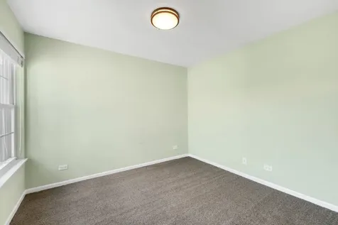 160 Fairfield Lane Carol Stream IL 60188