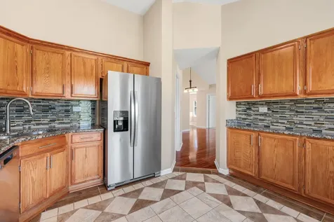 160 Fairfield Lane Carol Stream IL 60188