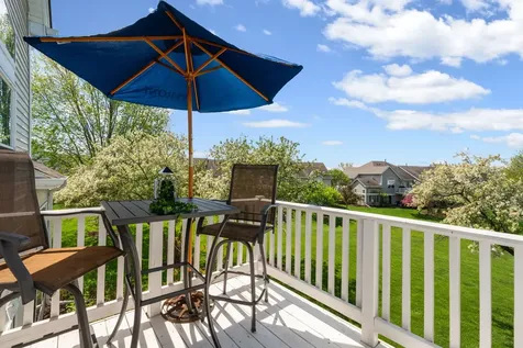 160 Fairfield Lane Carol Stream IL 60188