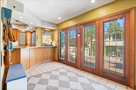 1123 Cleveland Street Evanston IL 60202