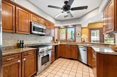 1123 Cleveland Street Evanston IL 60202