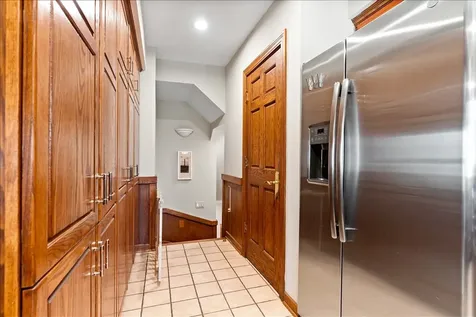 1123 Cleveland Street Evanston IL 60202