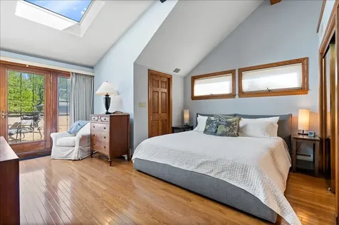 1123 Cleveland Street Evanston IL 60202