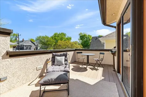 1123 Cleveland Street Evanston IL 60202