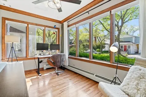 1123 Cleveland Street Evanston IL 60202