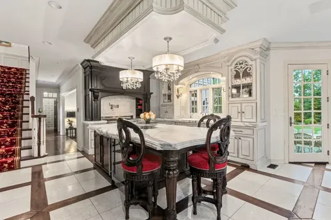 1110 Fox Glen Drive St. Charles IL 60174