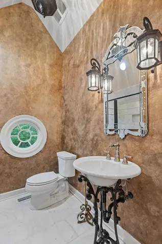 1110 Fox Glen Drive St. Charles IL 60174
