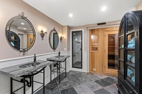 1110 Fox Glen Drive St. Charles IL 60174