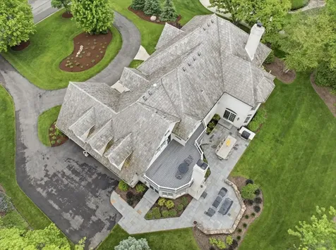 1110 Fox Glen Drive St. Charles IL 60174