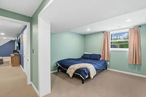 602 Hickory Road Woodstock IL 60098