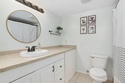 602 Hickory Road Woodstock IL 60098
