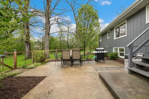 602 Hickory Road Woodstock IL 60098