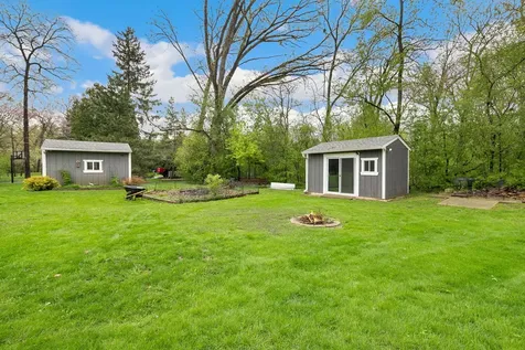 602 Hickory Road Woodstock IL 60098