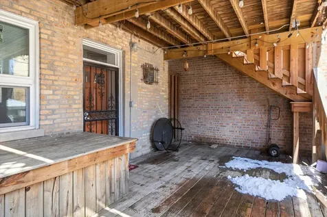 5739 North Winthrop Avenue Chicago IL 60660