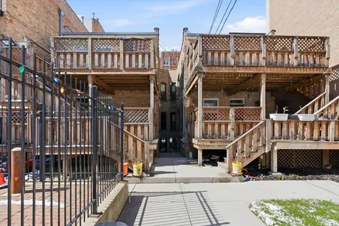 5739 North Winthrop Avenue Chicago IL 60660