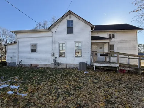327 South Elm Street Paxton IL 60957