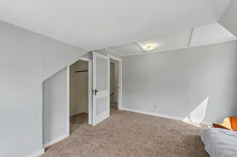 519 East Allen Street Farmer City IL 61842